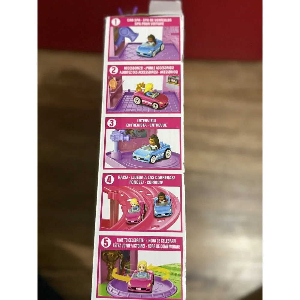 Hot Wheels Racer Verse 2025 BARBIE Spiral Race • Brooklyn & Malibu by Mattel‎